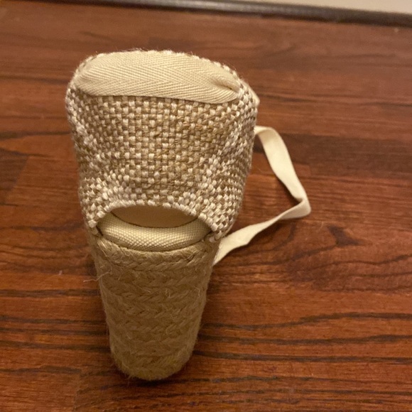 Castaner New in Box Cream and Ivory Espadrille Wedge Sandal Size 39 (USA 8) - Picture 5 of 8